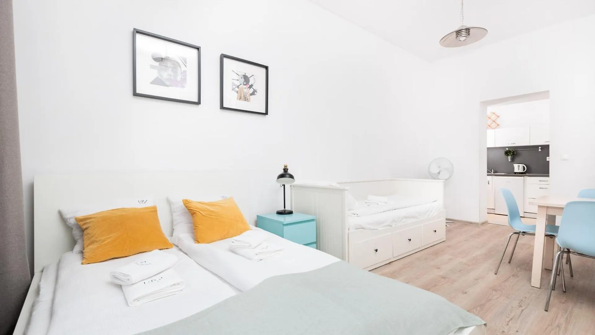 Apartment Charming Studio With Separate Kitchen - Krakow, Kazimierz - By Upstairs